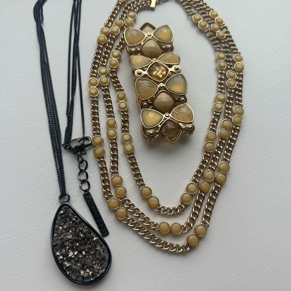 Gold and Black Necklace Set